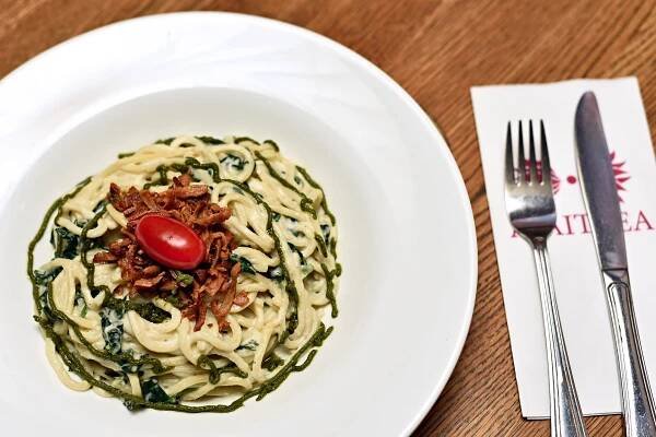 Vegetariánské menu o 3 chodech v restauraci Maitrea pro 2 osoby