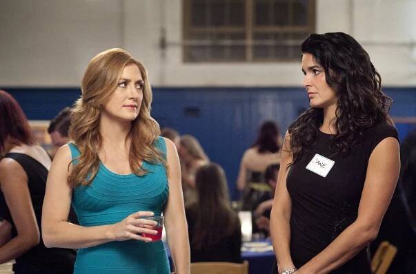 Rizzoli & Isles: Vraždy na pitevně - Ne moc sladkých sedmnáct - Z filmu - Sasha Alexander, Angie Harmon