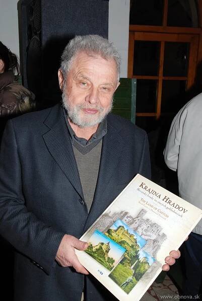 Soubor:Pavel Dvořák 2.jpg – Wikipedie