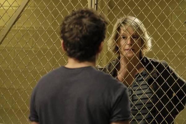 Fosterovi - Jizvy - Z filmu - Teri Polo