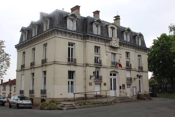 Soubor:Mairie Villiers Marne 3.jpg