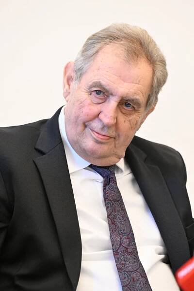 Miloš Zeman se objevil po dlouhé době ve společnosti.