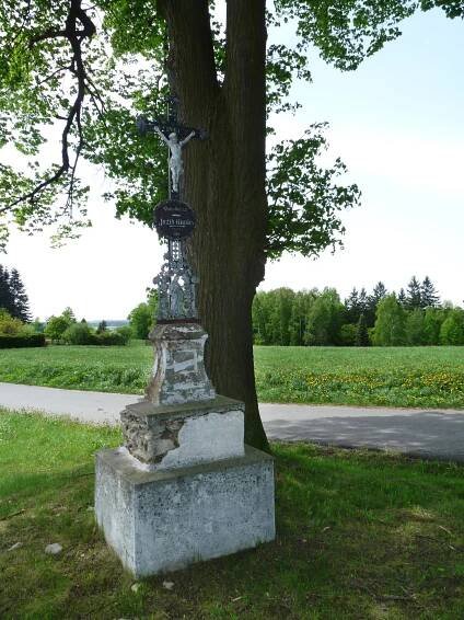 Soubor:Dobešov (Černovice) 02.jpg – Wikipedie
