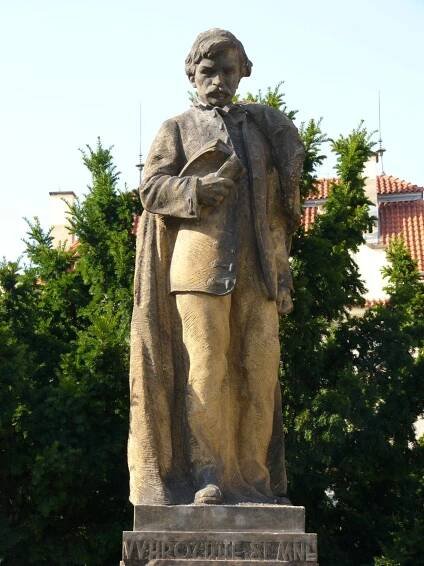 Soubor:Karel Havlicek Borovsky statue in Prostejov.jpg – Wikipedie