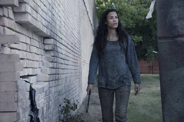 Živí mrtví: Počátek konce - Blackjack - Z filmu - Danay Garcia