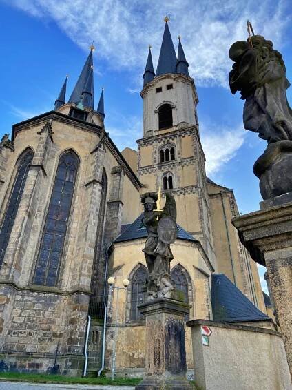 Vyhlídková věž a kostel sv. Mikuláše a sv. Alžběty | TuristickaMapa.cz