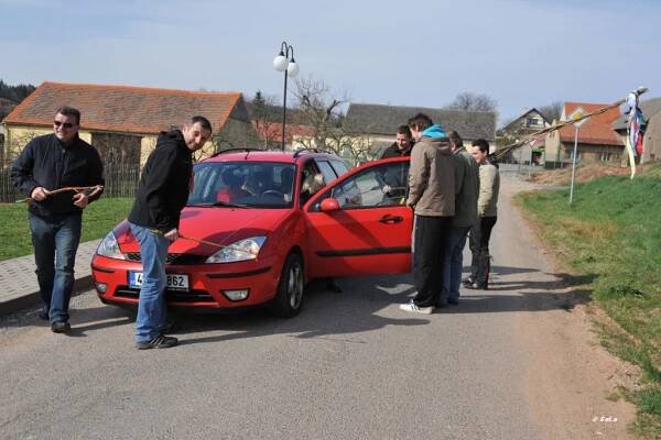 Velikonoce 2012 (LS) - Oficiální stránky obce Zichovec