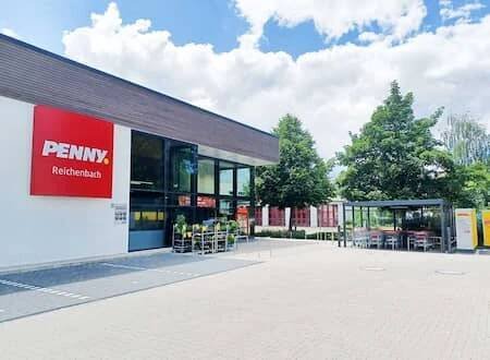 Sie sehen den Eingang vom Penny Markt in Reichenbach a.d. Fils,  Ulmer Straße 34/1