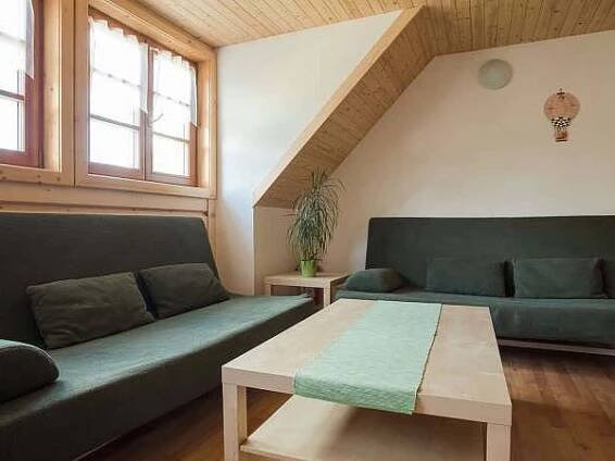 Obývací pokoj - chalupa k pronájmu Horní Bečva - foto 10