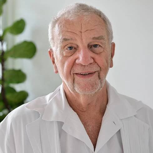 MUDr. František Koukolík, DrSc., FCMA