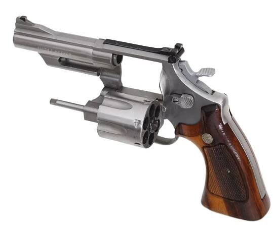 Smith & Wesson, 629-1 4