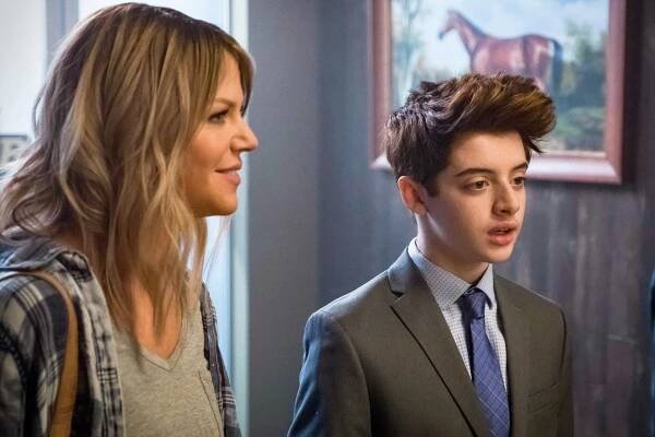 Teta Mick - The Wolf - Z filmu - Kaitlin Olson, Thomas Barbusca