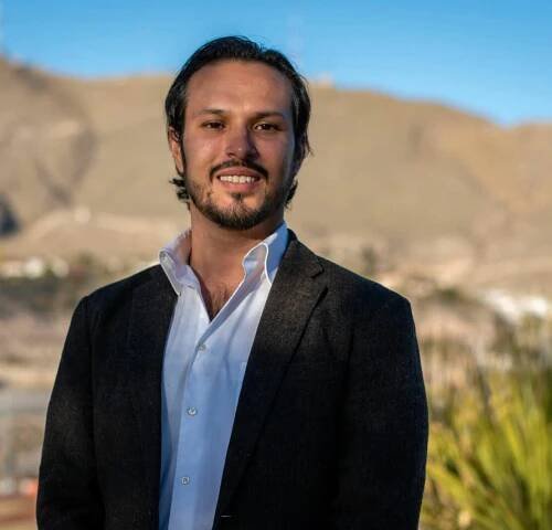 New Member Spotlight: Alejandro Muñoz Mendieta - The Alumni Society