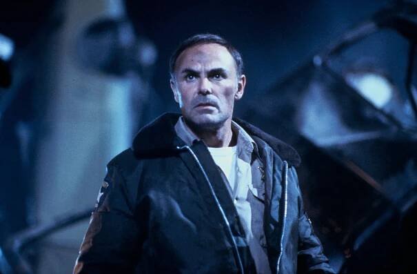 Foto k tématu John Saxon – stránka 6