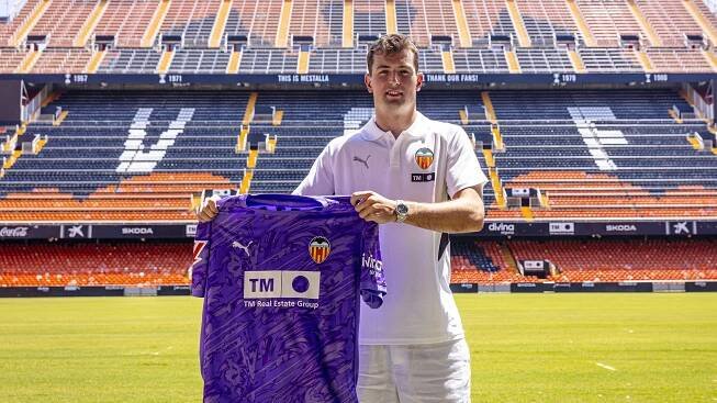 Agirrezabala: “I always knew Valencia CF was the club where I was meant to be” - Valencia CF