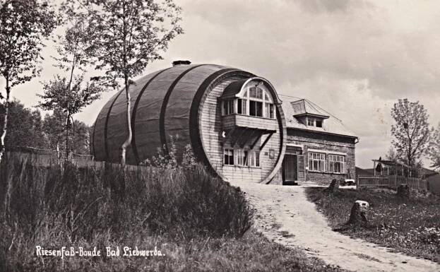 Obří sud Lázně Libverda 1932 (archiv J.Peterka)