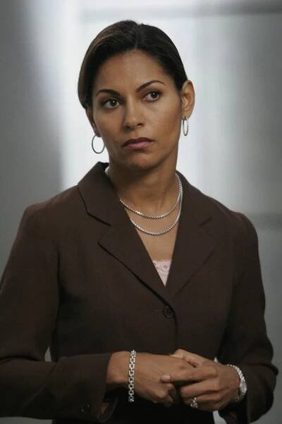 Sběratelé kostí - Vetřelci v kosmické lodi - Z filmu - Salli Richardson-Whitfield