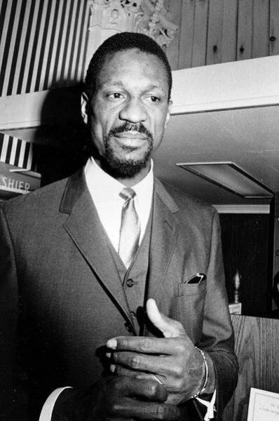 Bill Russell: Legenda NBA (2023)