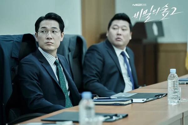 Moo-seong Choi - Bimileui seob - Season 2 - Fotosky