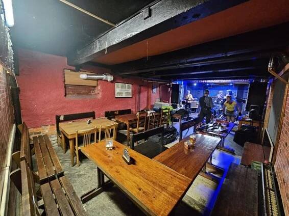 Bar U tří kočiček foto 3