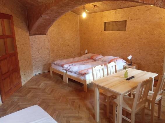 Ubytování: Pokoj Ester v Pensionu Fontána ve Svitavách