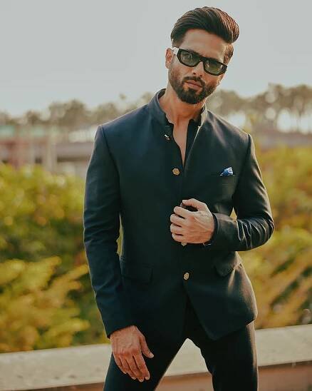 Shahid Kapoor Height Age Girlfriend Wife Family Biography