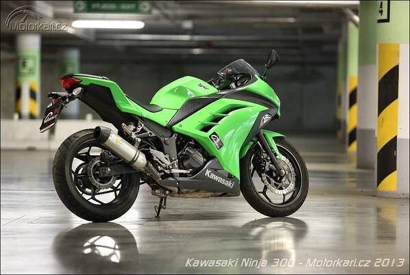 Kawasaki Ninja 300 | Katalog motocyklů a motokatalog na Motorkáři.cz