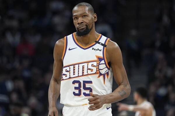 Kevin Durant, Phoenix Suns player #35, on the court.