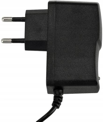 Zásuvný LED zdroj 12V - 18W - 1,5A
