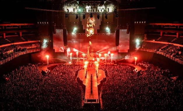 Recenze: Marpo se dostal z nuly na sto. Tisíce fanoušků do O2 areny pochodovaly městem