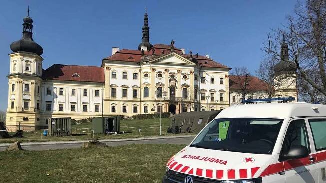 Na Hradisku dělají odběry na covid samoplátcům, po objednání