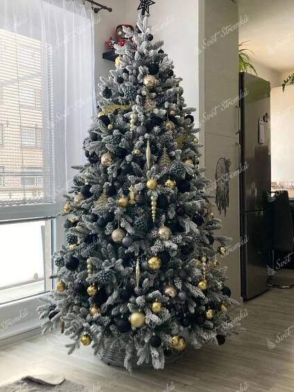 Umělý vánoční stromeček 3D Smrk Královský 210cm LED250
