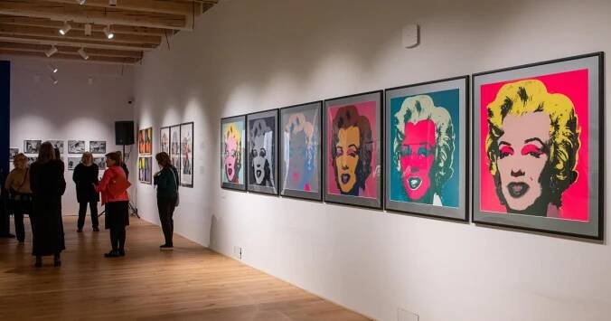 Zprávy pro Pardubický kraj: Král pop-artu Andy Warhol vystavuje v Pardubicích, poprvé ve východních Čechách (audio) | Kurzy.cz