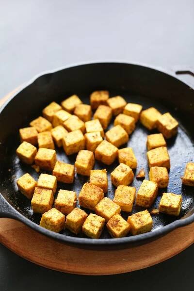 Quick & Easy Crispy Tofu (25 Minutes!)