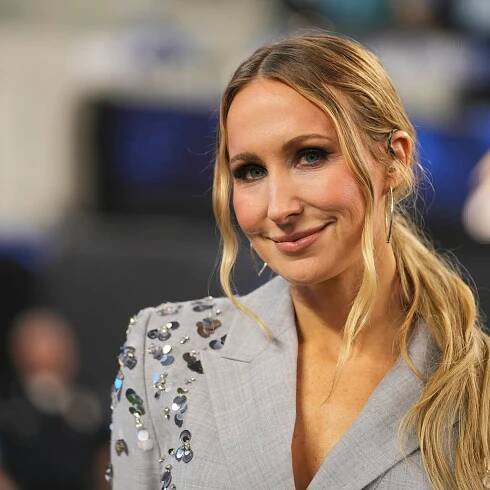Nikki Glaser uses Prime Video's NFL postgame show appearances to help prepare for Golden Globes