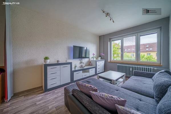 Prodej Byt 2+1, Pichlova, Pardubice - Zelené Předměstí