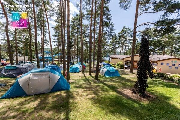 Stany + karavany | Ubytování Vranovská přehrada, camping Vranovská pláž, Vranov