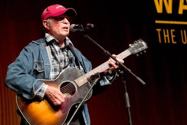 20-astounding-facts-about-country-joe-mcdonald