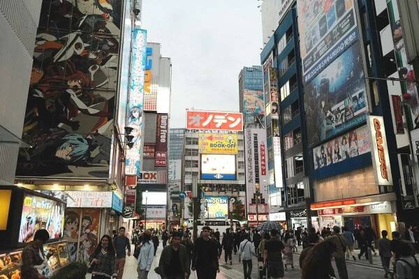 What is Otaku Culture - The Obsessive Japanese Pop Culture Fandom Explained │Yokogao Magazine