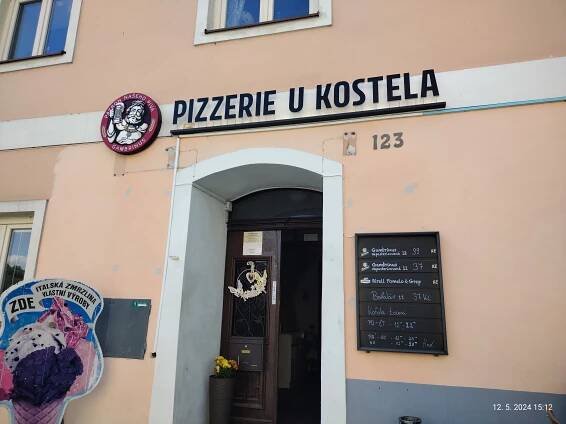 Pizza & Burger u kostela foto 2