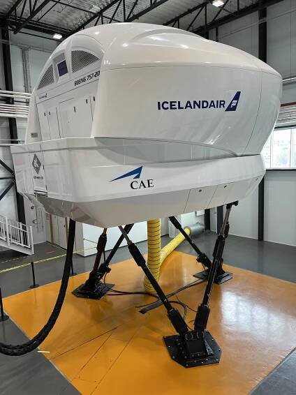 Airline Pilot Training Gallery