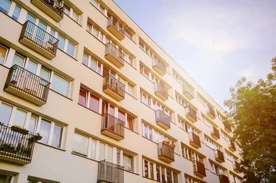 Servis oken a dveří pro bytová družstva | Doktor Oken s.r.o