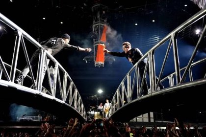 U2's Enormous Claw Stage to Become Permanent Installation