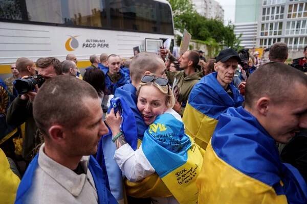 1000 Rusů na 1000 Ukrajinců. Moskva a Kyjev hlásí předání seznamu zajatců na výměnu