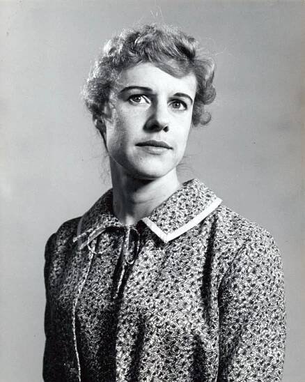 Frances Sternhagenová