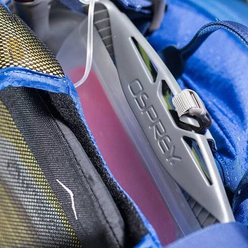 Cyklistický batoh OSPREY Escapist 25 černá | Nejoutdoor.cz