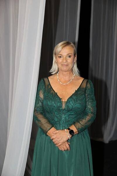 Veronika Kašáková podruhé vynesla svatební šaty! V dojetí podlehla pláči