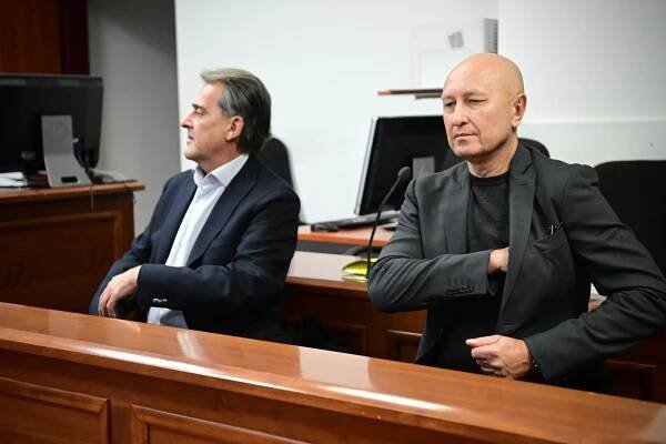 Kľúčový svedok justičnej korupcie prvýkrát vypovedal na súde. Nepovedal, prečo bral úplatky — Denník N