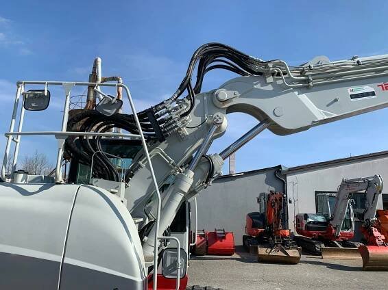 Takeuchi TB 2150R / Pásové rypadlo / Nabídky / Bazar / bagry.cz - vše o stavebních strojích pro zemní práce
