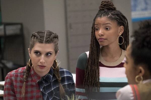 Grown-ish - Tam a zpět - Z filmu - Emily Arlook, Halle Bailey